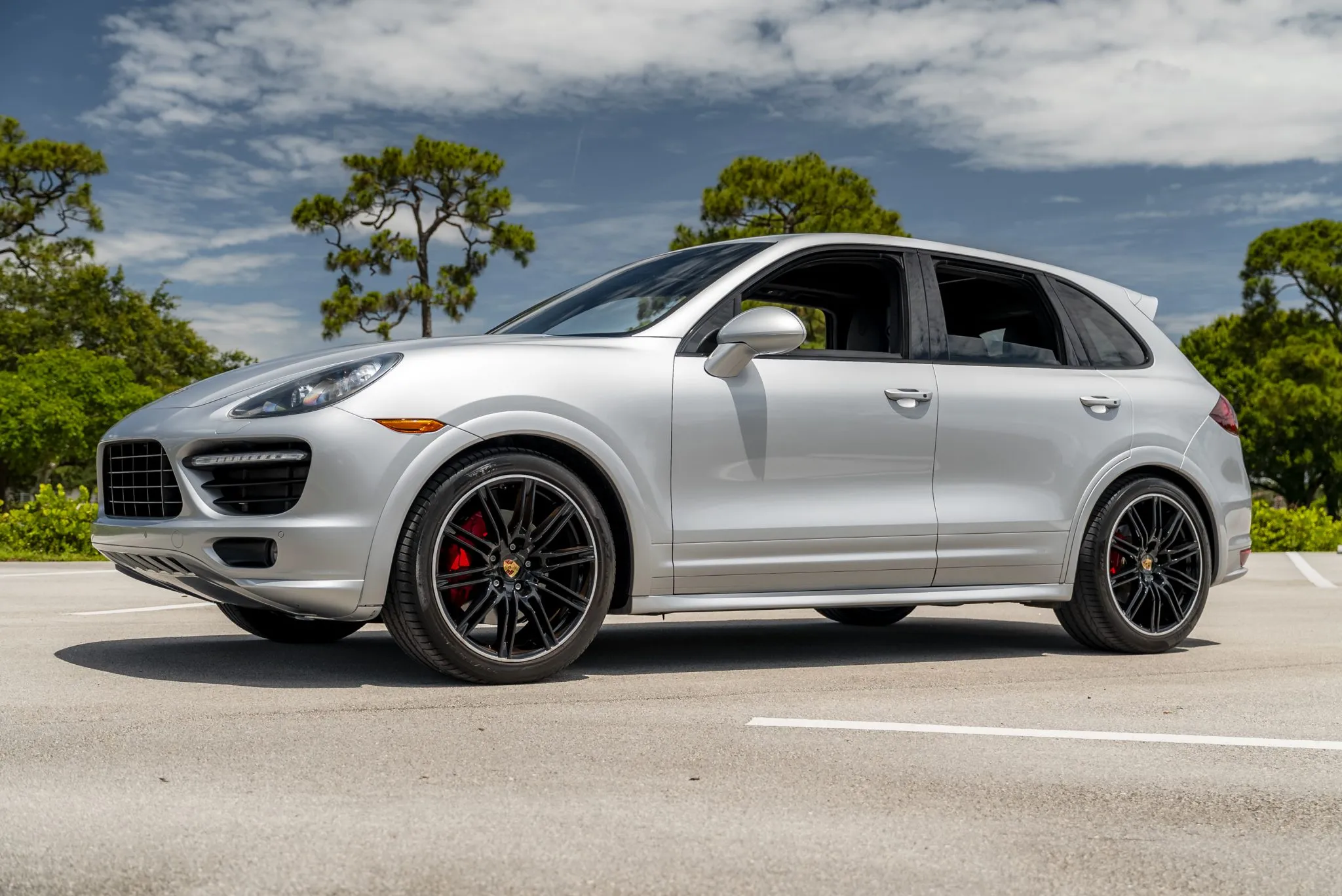 2013 Porsche Cayenne GTS